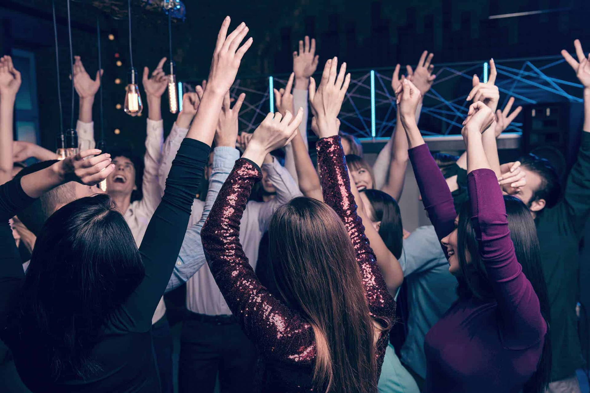 Portland Prom Chauffeured Limo Service by Marquee Chauffeur – Top Prom Transportation